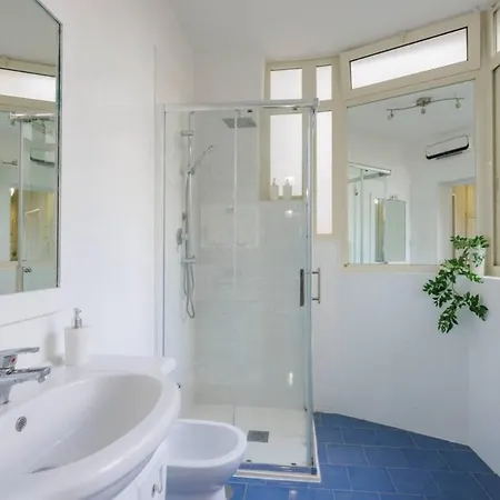 Apartamento Nonnatitta A Chiaia *