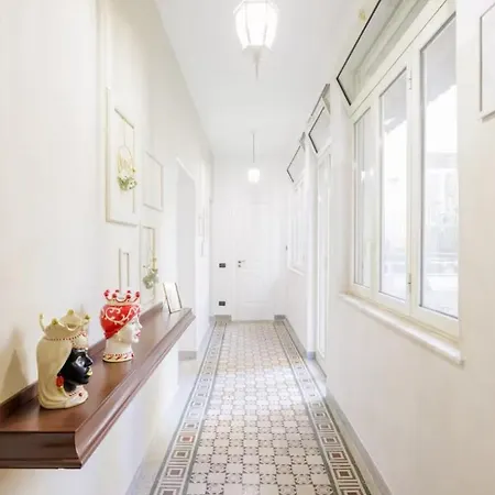 Apartament Nonnatitta A Chiaia *